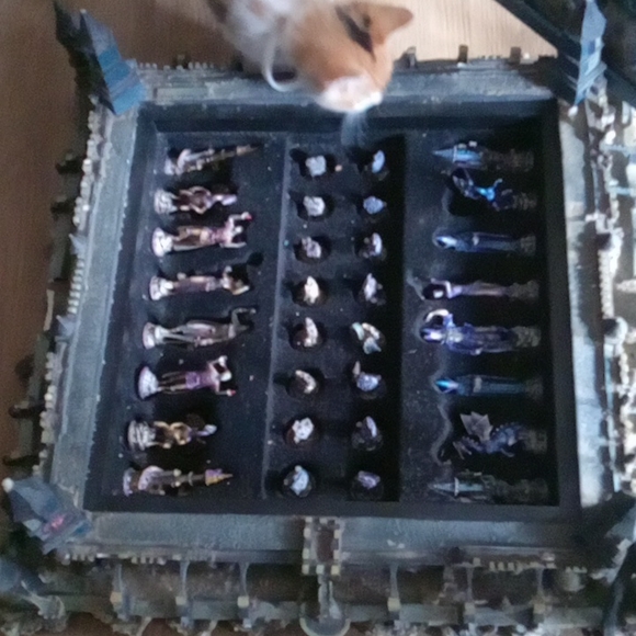 Guardians of the fortress Used chess set - Picture 2 of 6